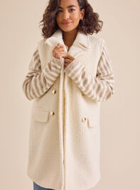 Londie Boucle Vest Detail 2 - TULLABEE