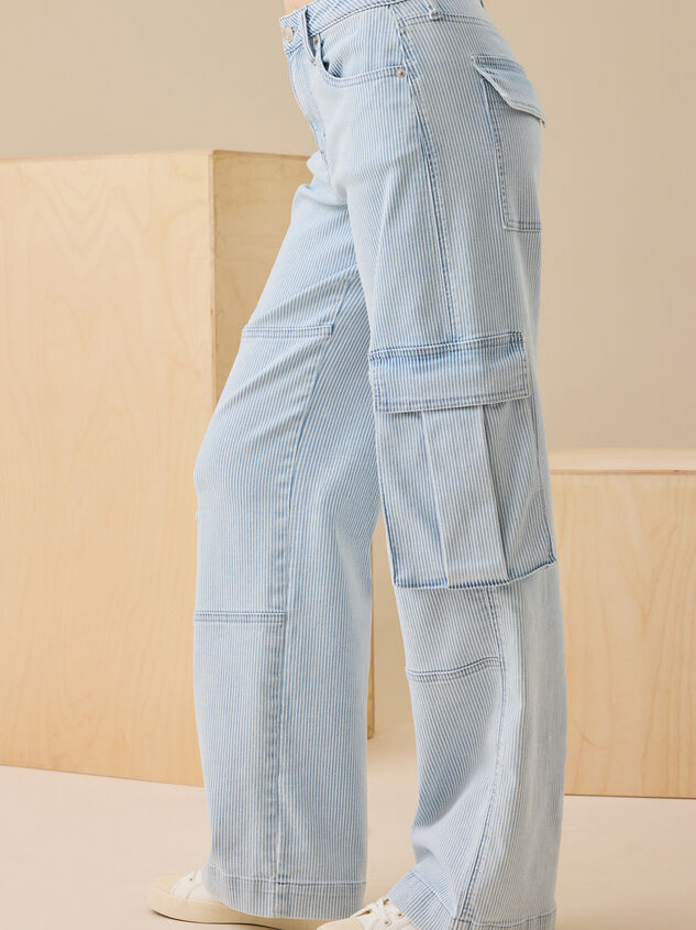Carson Cargo Pant Detail 3 - TULLABEE