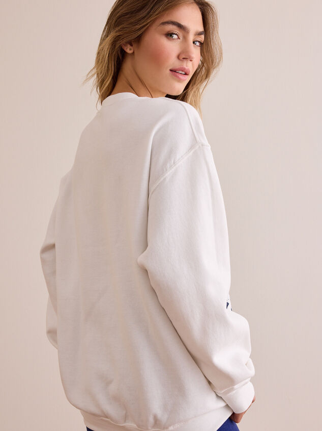 Take Me to Ski Sweatshirt Detail 6 - TULLABEE
