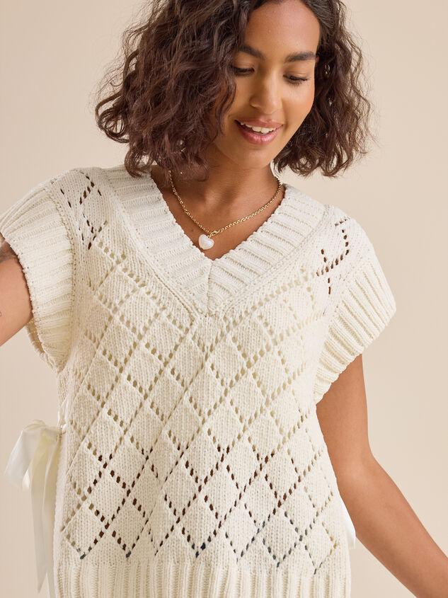Zayla Cable Knit Vest Detail 2 - TULLABEE