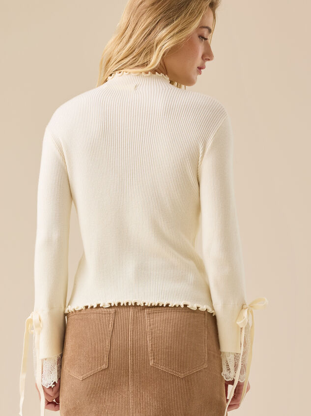Sierra Lace Mock Neck Top Detail 4 - TULLABEE