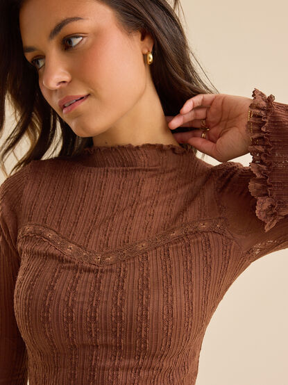 Jenn Sweetheart Lace Top - TULLABEE