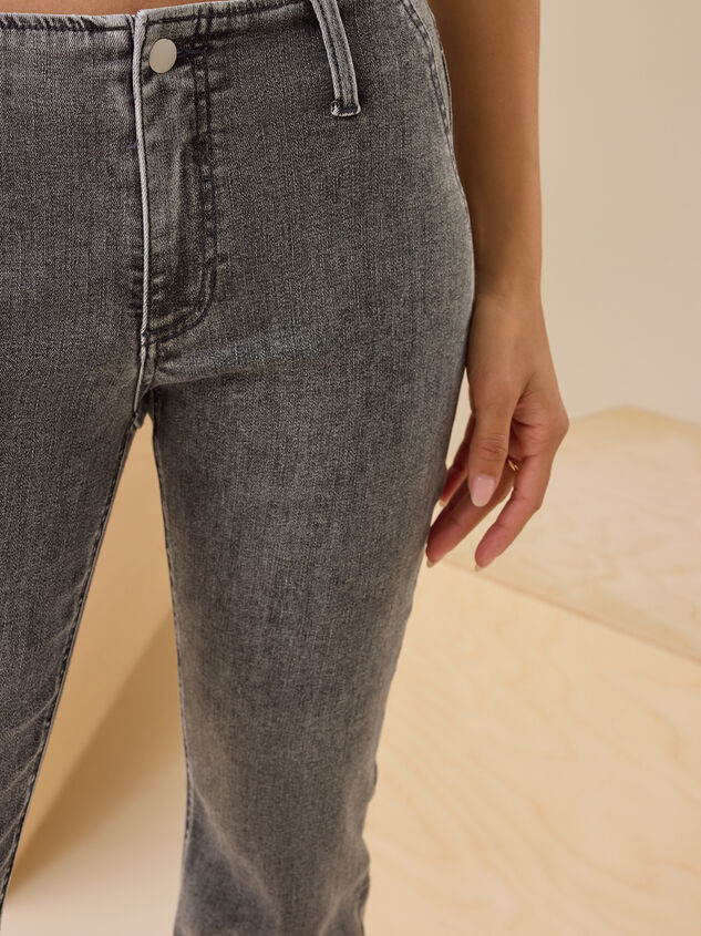 Shep Boot Cut Jeans Detail 2 - TULLABEE