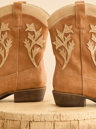 Rosetta Boots by Matisse Detail 3 - TULLABEE