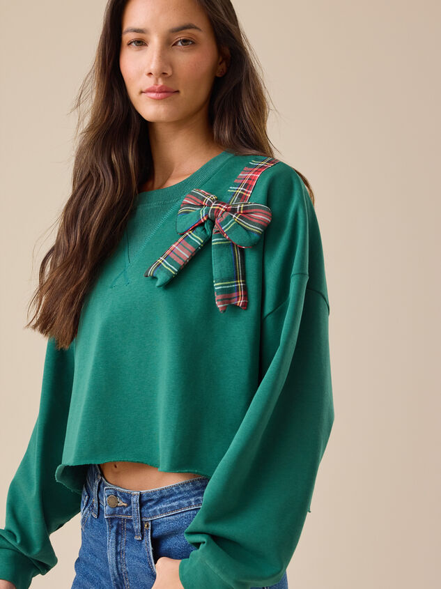 Christmas Day Cropped Pullover Detail 4 - TULLABEE