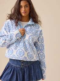 Zuri Fleece Jacket Detail 3 - TULLABEE