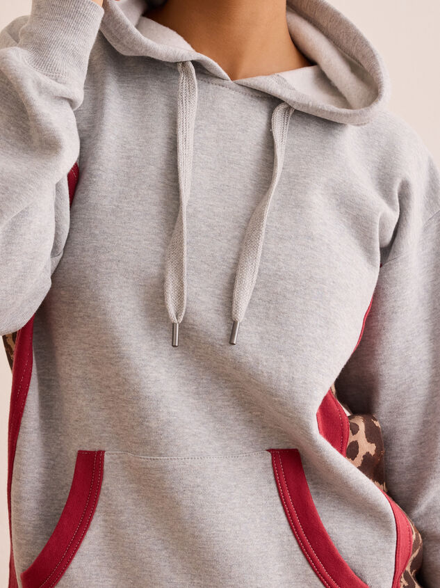Too Fast Leopard Hoodie Detail 3 - TULLABEE