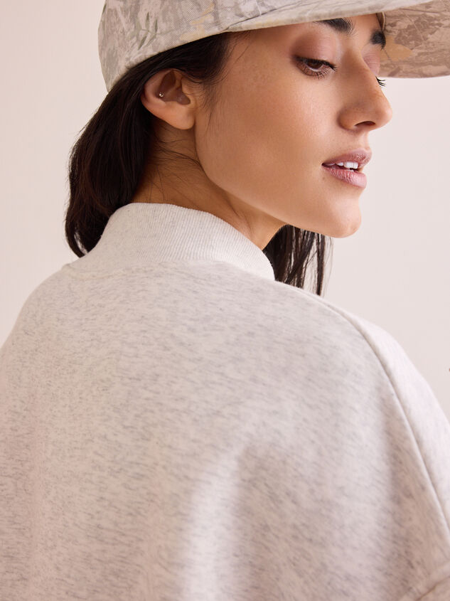 Lucky Mockneck Pullover Detail 5 - TULLABEE