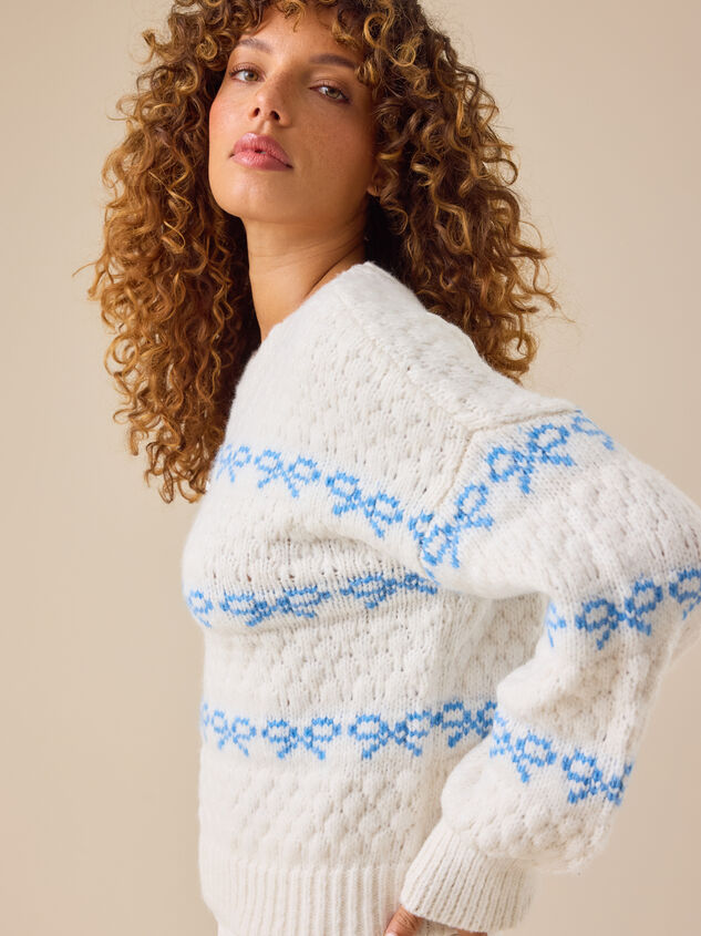 Gina Textured Bow Sweater Detail 4 - TULLABEE
