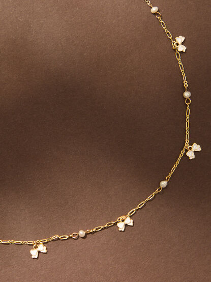 Dainty Pearl Bow Choker - TULLABEE