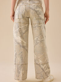 Steph Camo Pant Detail 5 - TULLABEE