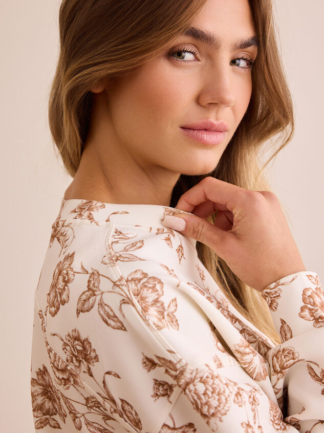 Twirl Toile Supersoft Crewneck Detail 3 - TULLABEE