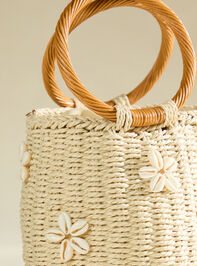 Hampton Woven Shell Bucket Tote Detail 3 - TULLABEE