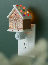 Gingerbread House Night Light - TULLABEE