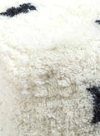 Lantana Pouf Detail 3 - TULLABEE