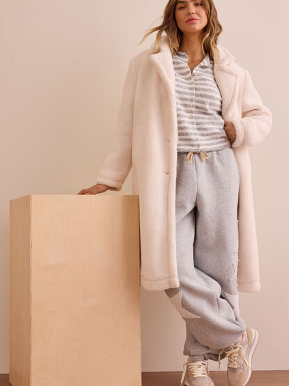 Aspen Overlook Teddy Coat - TULLABEE