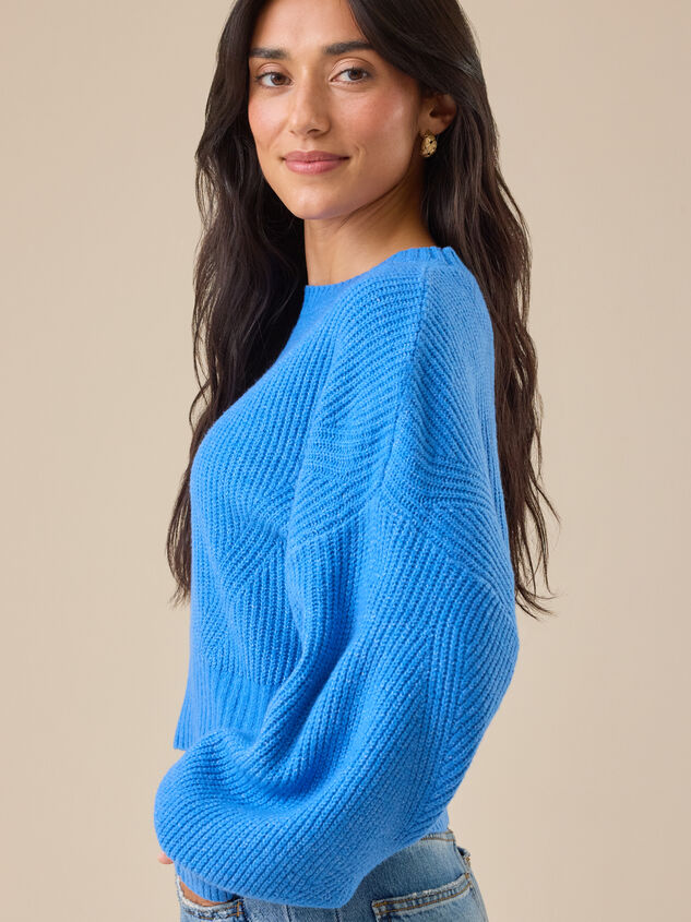 Haille Cropped Sweater Detail 4 - TULLABEE