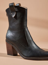 Tara Ankle Western Booties Detail 4 - TULLABEE