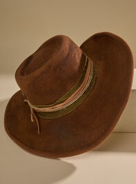 Miley Suede Hat Detail 3 - TULLABEE