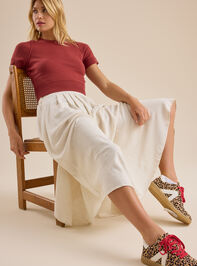 Hailey Crewneck Top Detail 4 - TULLABEE
