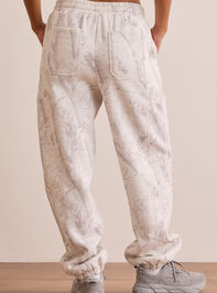 Blissful Barrel Camo Sweatpants Detail 4 - TULLABEE