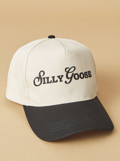 Silly Goose Trucker Hat - TULLABEE
