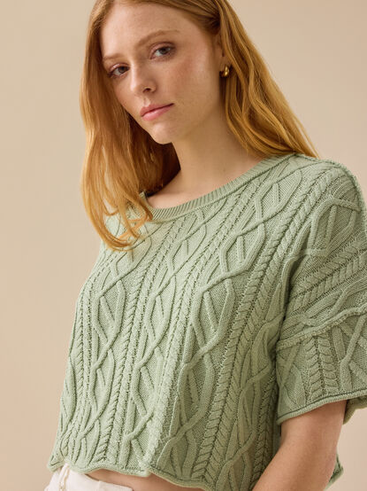 Emma Cable Cropped Sweater - TULLABEE