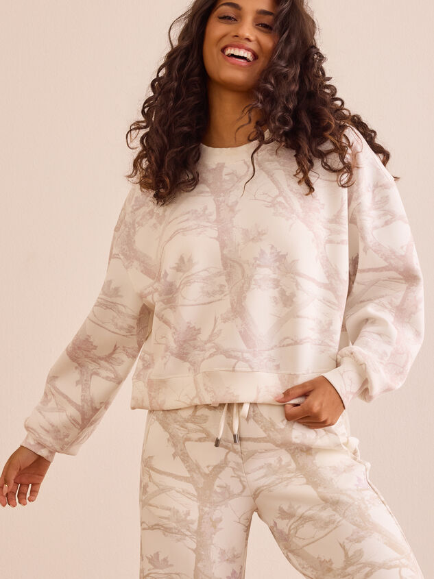 Supersoft Camo Crew Neck Detail 3 - TULLABEE