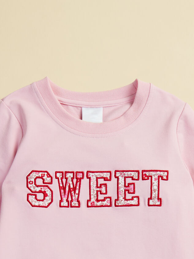 Sweet Floral Patch Sweatshirt Detail 3 - TULLABEE