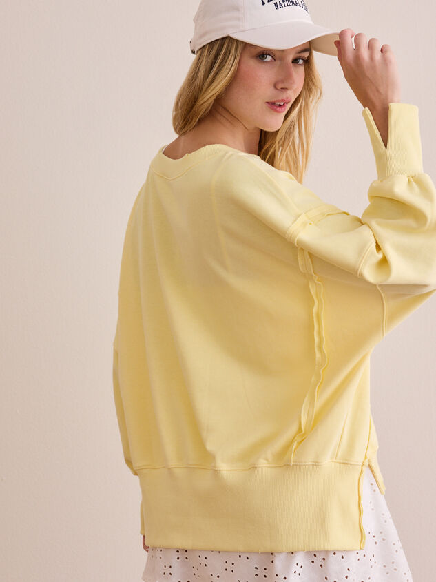 Movement Oversized Sweatshirt Detail 5 - TULLABEE