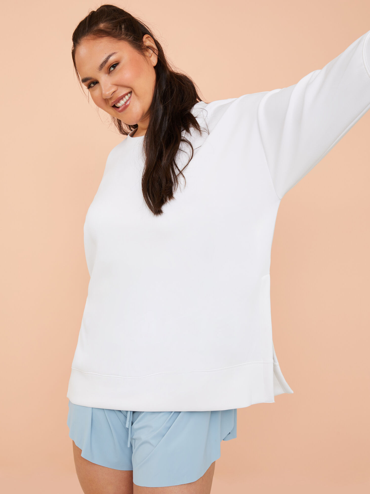 Super soft white sweatshirt store