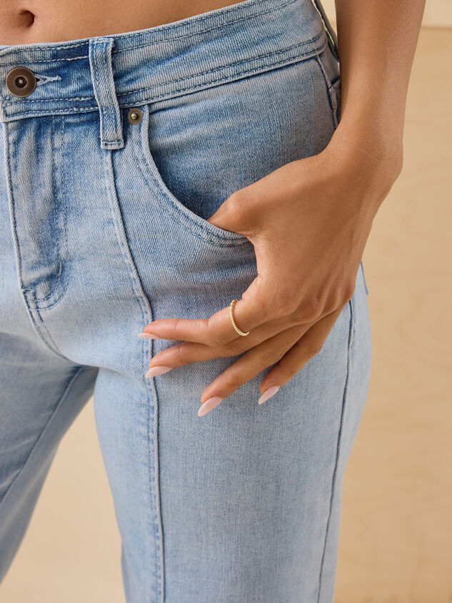 Henley Cropped Jeans Detail 3 - TULLABEE