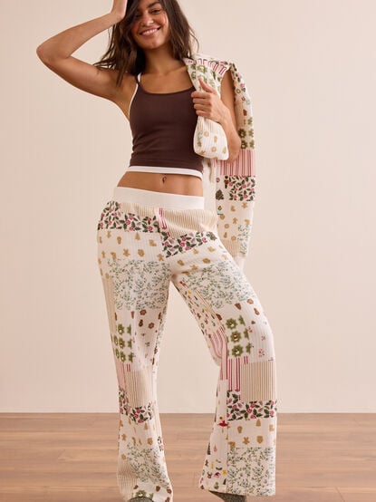 Christmas Patchwork Lounge Pants - TULLABEE