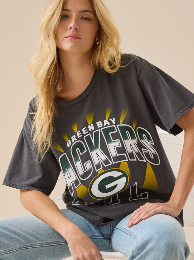 Packers Oversized Tee Detail 3 - TULLABEE