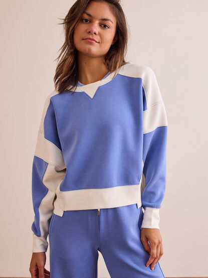 Supersoft Contrast Sweatshirt - TULLABEE