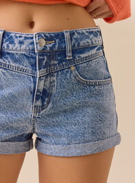 Jessi Roll Cuff Denim Short Detail 2 - TULLABEE