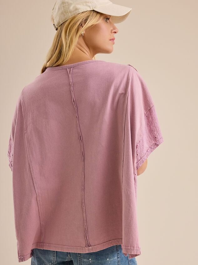 Zelda Embroidered Oversized Tee Detail 5 - TULLABEE
