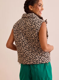 Level Up Leopard Puffer Vest Detail 5 - TULLABEE