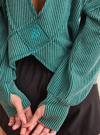 Urban Unwind Open Back Long Sleeve Detail 4 - TULLABEE