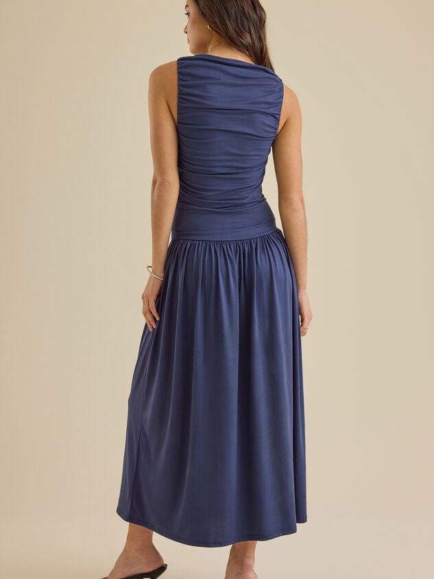 Dianna Drop Waist Maxi Detail 4 - TULLABEE