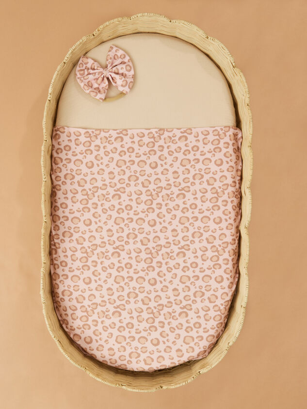 Lulu Leopard Blanket With Bow Detail 2 - TULLABEE