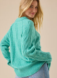 Maude Cozy Cable Sweater Detail 5 - TULLABEE