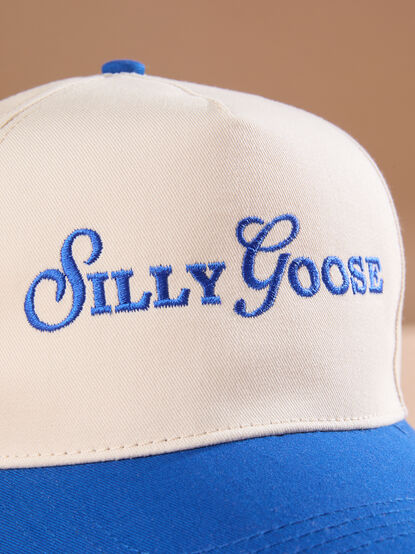 Silly Goose Trucker Hat - TULLABEE
