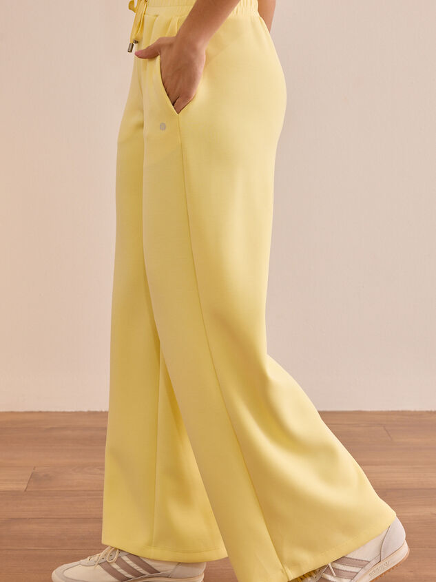 Supersoft Wide Leg Pants Detail 4 - TULLABEE