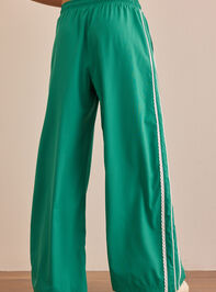 On The Run Detailed Pants Detail 5 - TULLABEE