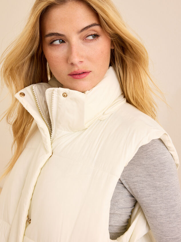 Longline Puffer Vest Detail 6 - TULLABEE