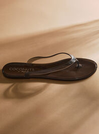 Olsen Flip Flops By Matisse Detail 2 - TULLABEE