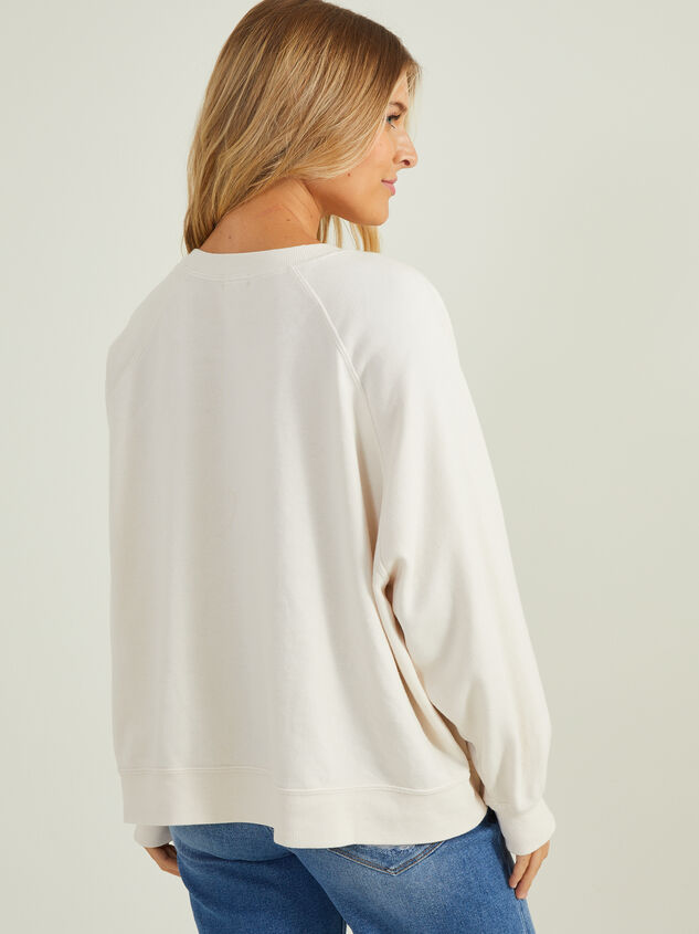 Mama Chenille Patch Sweatshirt Detail 4 - TULLABEE