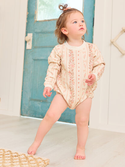 Lizzie Floral Bubble Sweatshirt - TULLABEE