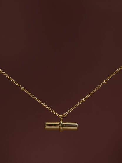 18K Gold Bar Charm Necklace - TULLABEE